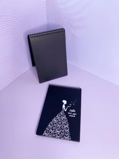دفتر مشکی با صفحه مشکی(ژورنال نویسی ،اسکرپ بوک)